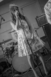 Our Acts - Female Vocalists - Laura Hand